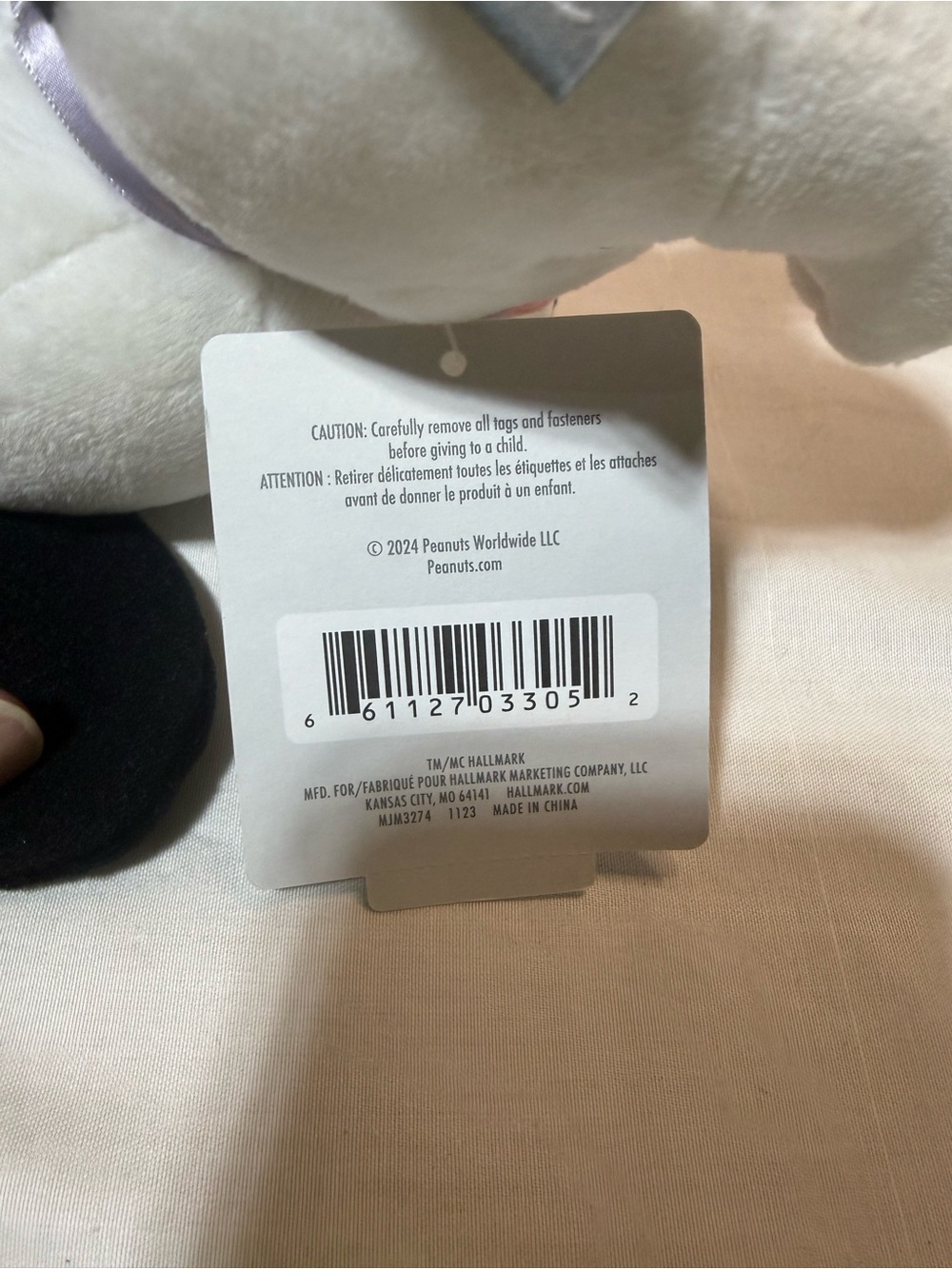 Hallmark Peanuts Snoopy Plush Holding Pink Butterfly 6" MJM3274 2024 NWT - Picture 7 of 7